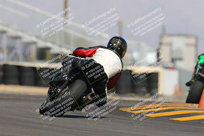 media/Oct-08-2022-SoCal Trackdays (Sat) [[1fc3beec89]]/Turn 16 (125pm)/